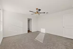 361 Wren Ln, Kyle, TX 78640 - Photo 19