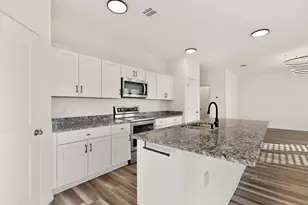 361 Wren Ln, Kyle, TX 78640 - Photo 9