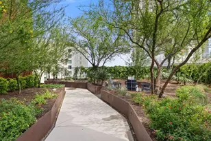 70 Rainey St, Austin, TX 78701 - Photo 35
