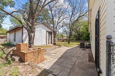 708 Hunter Drive, Rockdale, TX 76567 - Photo 23