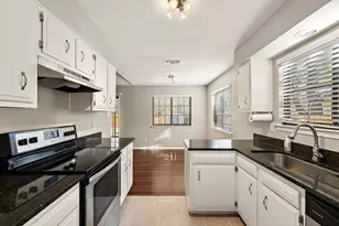 12302 Havelock Dr, Austin, TX 78759 - Photo 15