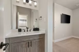 204 Roseleaf Ct, Liberty Hill, TX 78642 - Photo 29