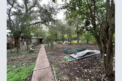 905 Neans Drive, Austin, TX 78758 - Photo 3