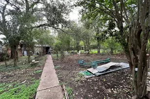 905 Neans Dr, Austin, TX 78758 - Photo 3