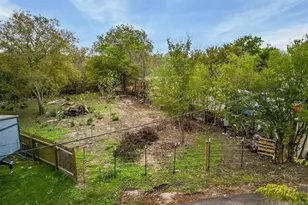 324 NW Knox Dr, Buda, TX 78610 - Photo 1