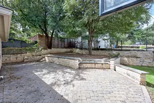 2303 Tower Dr, Austin, TX 78703 - Photo 37