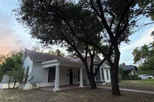 1604 S Austin Ave, Georgetown, TX 78626 - Photo 3