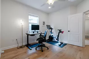 72 San Saba St, Austin, TX 78702 - Photo 13