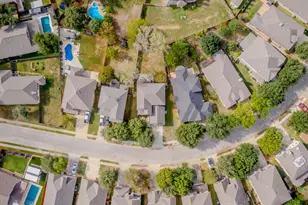 616 Bayou Bend Dr, Buda, TX 78610 - Photo 35