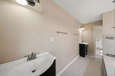 127 N Amthor Street, Bellville, TX 77418 - Photo 17
