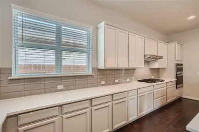 8304 Petronas Pass, Austin, TX 78744 - Photo 9