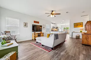 2415 Wilson St, Bastrop, TX 78602 - Photo 3