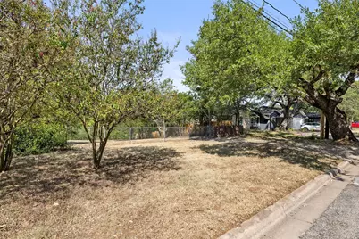 4706 Roundup Trail, Austin, TX 78745 - Photo 35