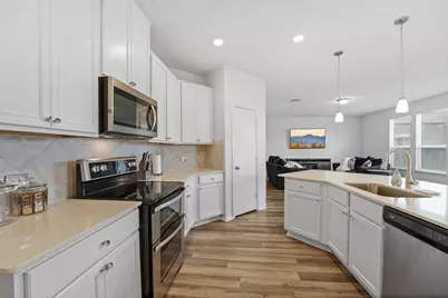 113 Uncle Billy Way, Jarrell, TX 76537 - Photo 5