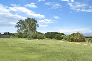 200 Longmount Cv, Liberty Hill, TX 78642 - Photo 37