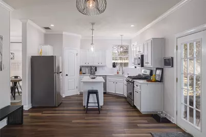 2210 Parkland Cove, Round Rock, TX 78681 - Photo 11