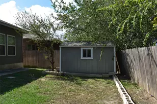 299 Shale Cir, Buda, TX 78610 - Photo 15
