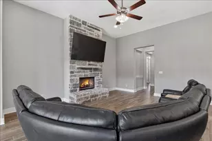 320 Raptor Beak Wy, Cedar Creek, TX 78612 - Photo 11