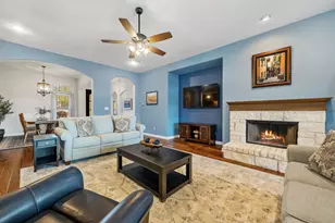 205 Bellagio Dr, Lakeway, TX 78734 - Photo 5