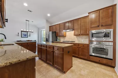 205 Bellagio Drive, Lakeway, TX 78734 - Photo 11