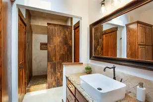 11209 Southwest Oaks Dr, Austin, TX 78737 - Photo 27