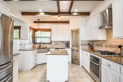 11209 Southwest Oaks Drive, Austin, TX 78737 - Photo 11