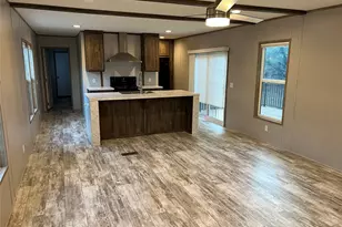 11369 Mountain Top Cir, Jonestown, TX 78645 - Photo 3