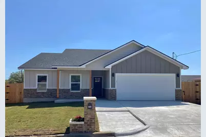 754 W. Columbus Street, Giddings, TX 78942 - Photo 1