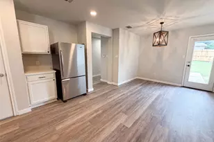 1076 Shadow Creek Blvd, Buda, TX 78610 - Photo 5