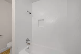 307 N Black St, Round Rock, TX 78664 - Photo 17