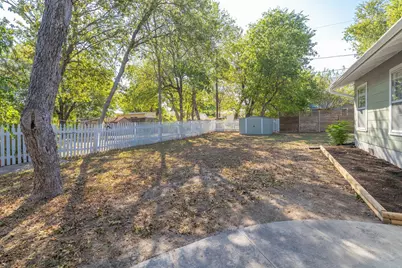 307 N Black Street, Round Rock, TX 78664 - Photo 27
