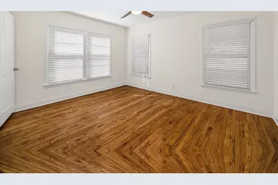 307 N Black Street, Round Rock, TX 78664 - Photo 13