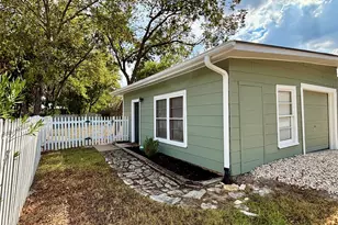307 N Black St, Round Rock, TX 78664 - Photo 19