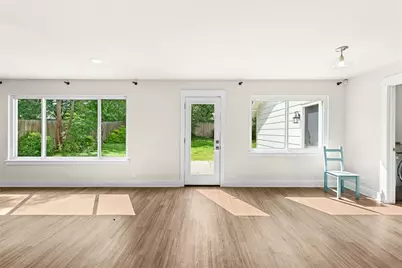 10101 Parkfield Drive, Austin, TX 78758 - Photo 21