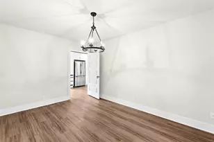 10101 Parkfield Dr, Austin, TX 78758 - Photo 15