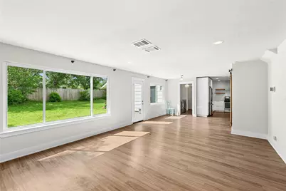 10101 Parkfield Drive, Austin, TX 78758 - Photo 21