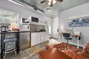 603 E 7th St, Georgetown, TX 78626 - Photo 29