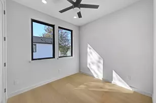 2717 Lyons Rd, Austin, TX 78702 - Photo 23