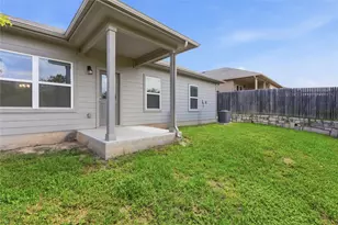 7121 Ranchito Dr, Austin, TX 78744 - Photo 27