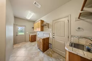 175 Whitney Woods Cir, Georgetown, TX 78633 - Photo 31