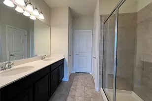 1325 Meadowsouth Ln, Austin, TX 78748 - Photo 9