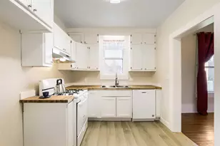 208 North Ave, Elgin, TX 78621 - Photo 9