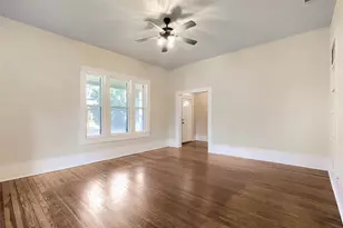 208 North Ave, Elgin, TX 78621 - Photo 15