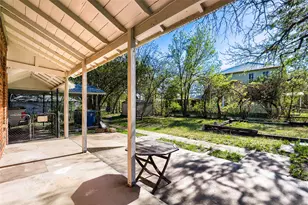 208 North Ave, Elgin, TX 78621 - Photo 25