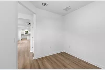1002 Martingale Street, Georgetown, TX 78633 - Photo 15