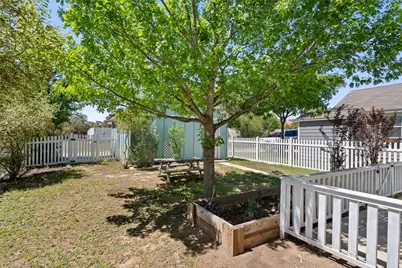 423 Wetzel, Kyle, TX 78640 - Photo 33