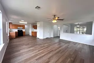 722 Lavaca Loop, Elgin, TX 78621 - Photo 5