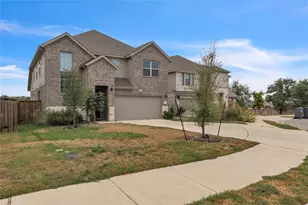 617 Silent Crk Cv, Georgetown, TX 78628 - Photo 3