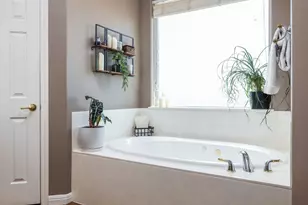 155 Comanche Cir, Hutto, TX 78634 - Photo 19