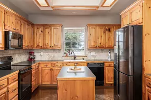 155 Comanche Cir, Hutto, TX 78634 - Photo 15